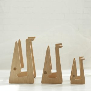NNEIDS Bamboo Wood Desktop Storage Rack For Computers And Tablets